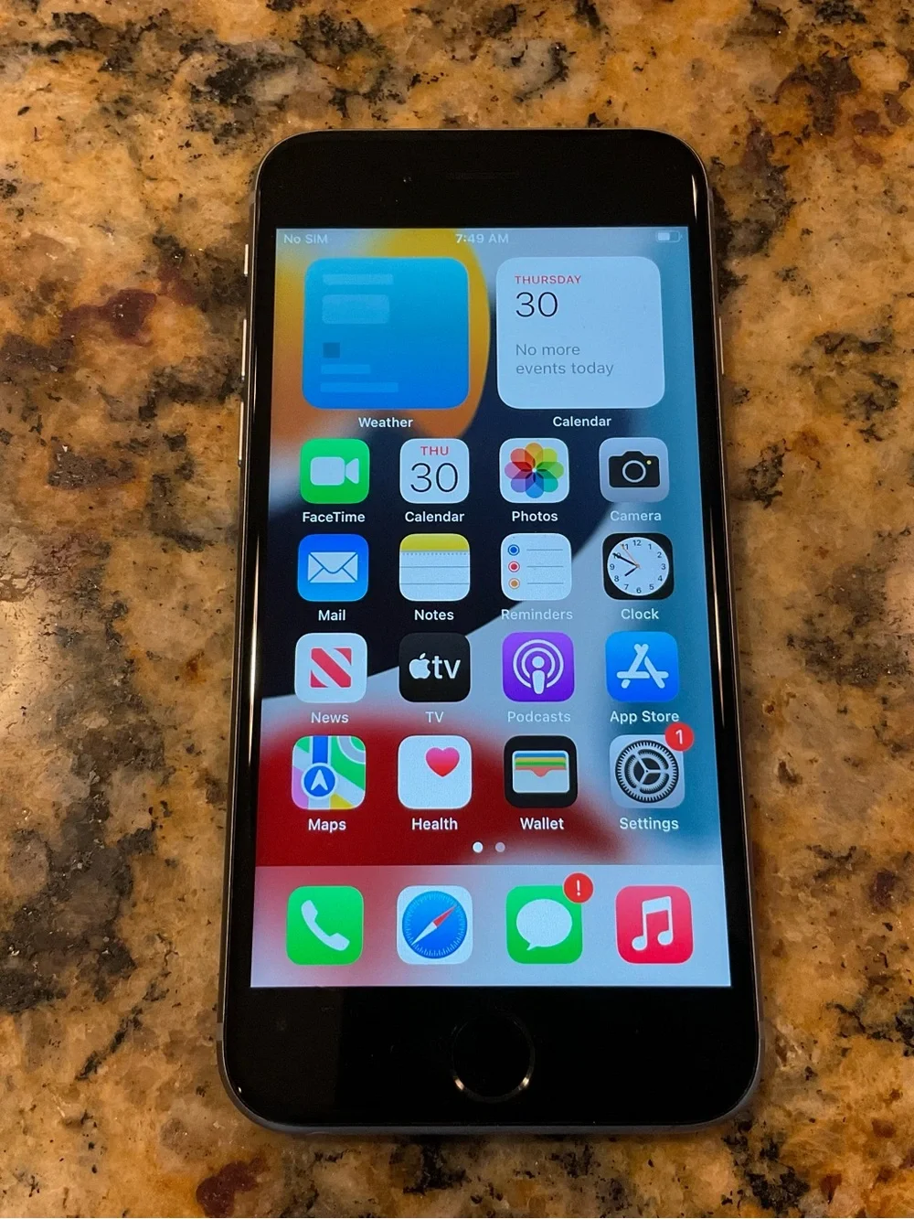 Apple IPhone 6s 64gb grey Factory Unlocked, 99% battery health EC